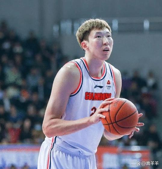 周琦老婆曾逼其回国,周琦 老婆