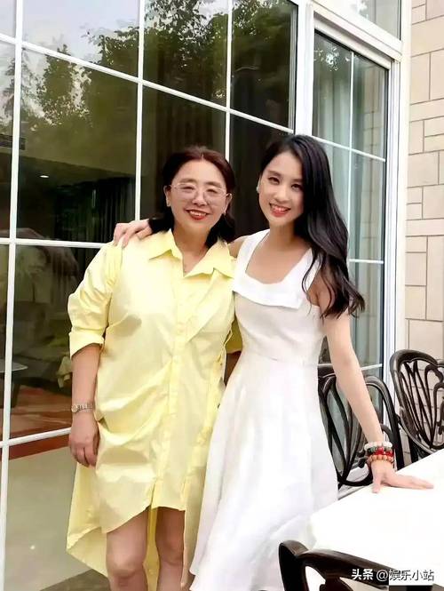 贾乃亮是黄圣依初恋,贾乃亮和ella什么节目